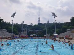 -越秀山游泳场