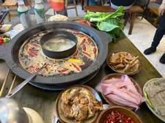 -黄潇洒老火锅(九眼桥宏济巷店)