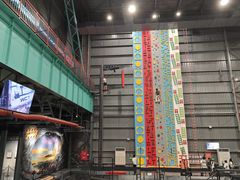 -极限PLAY运动娱乐新世界·团建派对表演休闲馆·室内高空游乐园