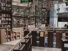 -钟书阁(群光广场店)