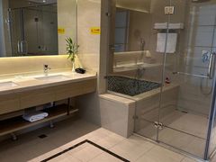 -兴芮温泉度假区