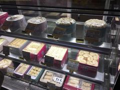 橱窗-家琳甜品(江南东店)