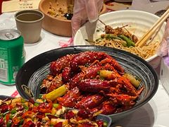 -肥肥虾庄·金牌油焖大虾(杨园滨江时代walk店)