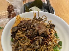 -崇州余荞面(落虹桥店)
