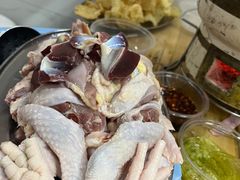 连州果园鸡-威邵鸡煲(西华路总店)