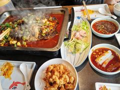 -辣尚瘾·烤鱼·新川菜(交大直营店)