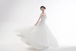 -藤薰定制中式嫁衣礼服旗袍店