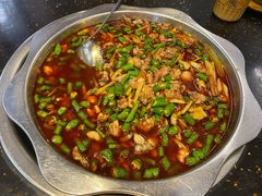 鲜锅兔-盐井记·自贡美蛙鲜锅兔(中和店)