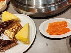 -黑金·寻焰自助百汇·烤肉·火锅(中街店)