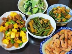 -阿姨来了月嫂服务中心(徐汇店)