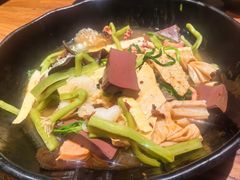 -万记麻辣烫国展总店