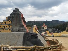 -彩色沙林风景区