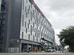 -广州花都皇冠假日酒店