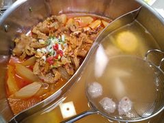 牛杂鸳鸯锅-左庭右院鲜牛肉火锅(浦江欢乐颂店)