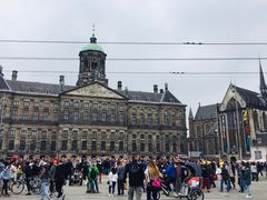 -De Bijenkorf百货公司
