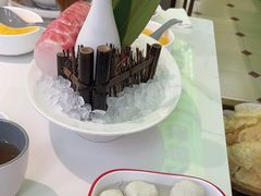 -洪氏嗨捞·广东猪肚鸡·椰子鸡火锅(西咸万象城店)