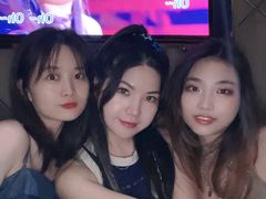 -K+全国连锁KTV(绿地缤纷天地店)