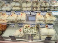 -白玉兰食品甜凤店(合生汇店)
