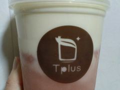草莓芝士玛奇朵-TPLUS茶家(淮海店)