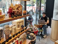 -星巴克(上海长宁来福士1F店)