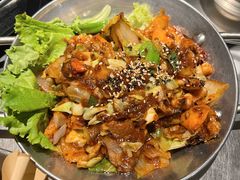 鱿鱼炒五花肉-富乐满韩国正宗炸鸡韩国料理(虹泉路店)