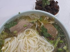 -全家福米线