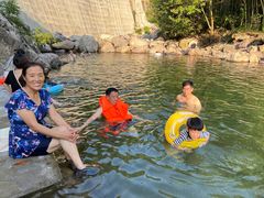 -安吉龙王山峡谷漂流