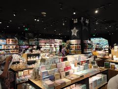 -酷乐潮玩(颛桥万达店)