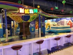 -多奇妙乐园·淘气堡·电玩·抓娃娃(海口吾悦店)