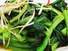 -鑫巴蜀小镇 · 水煮鱼专研店(玉桥店)