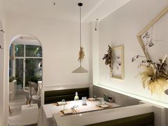 -春树下·树屋花房西餐厅(罍街AS1980店)