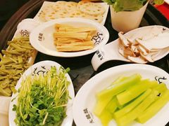 -DaLongYi Hotpot - 大龙燚火锅 - 地道四川老火锅