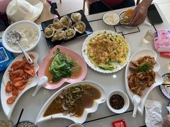 -覃记海鲜美食餐厅