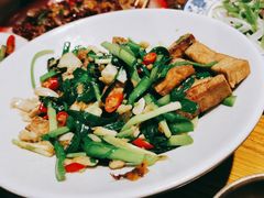 -柴窝堡22号辣子鸡·传承新疆菜