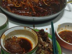 -张大师鸭爪爪特色干锅(南湖店)