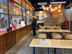 -丽丽三鲜螺蛳粉(田林路店)