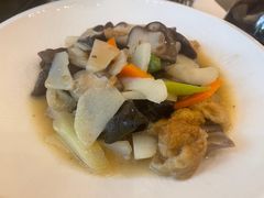 竹荪烩自制面筋-五观堂素食(新华路店)