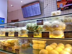 -白玉兰食品甜凤店(合生汇店)