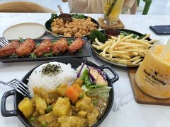 -喵园·猫主题咖啡厅·撸猫·猫咖(国贸店)