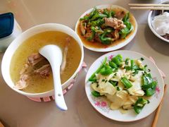 -爱的果实月嫂育婴师(世纪东方店)