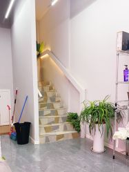 -茶发Salon·烫发染发理发