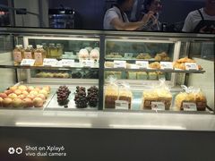 面包甜点陈列柜-喜茶(深圳福田星河COCO Park店)