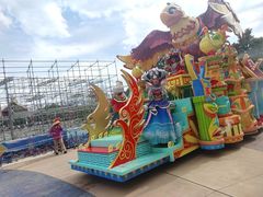 -七彩云南欢乐世界