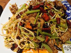 小炒牛肉-山城遇宴·重庆江湖菜(五道口银谷大厦店)