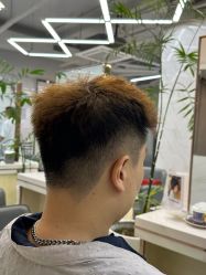 点击看大图 -秦·专注剪发