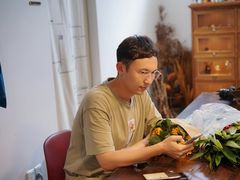 -溪岸路花鸟市场