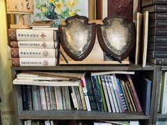 -邊城書店