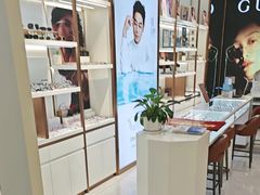 -J-Optical佳视明眼镜·蔡司视觉(青岛金茂览秀城店)