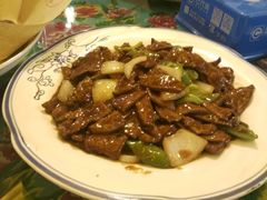 -闯关东东北农家菜(崂山石老人店)
