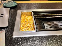 -臻牛烤肉